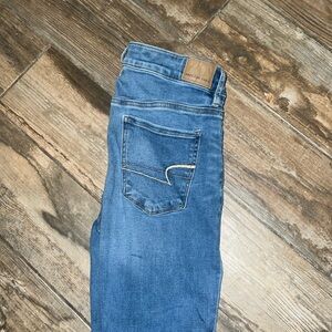 American eagle non ripped jeans